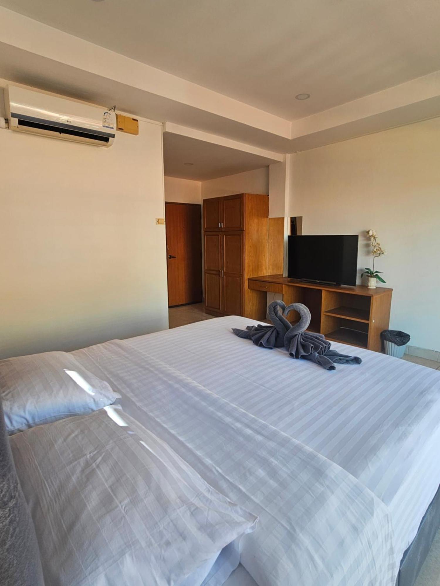 Candy Beach Seaview Jomtien Extérieur photo