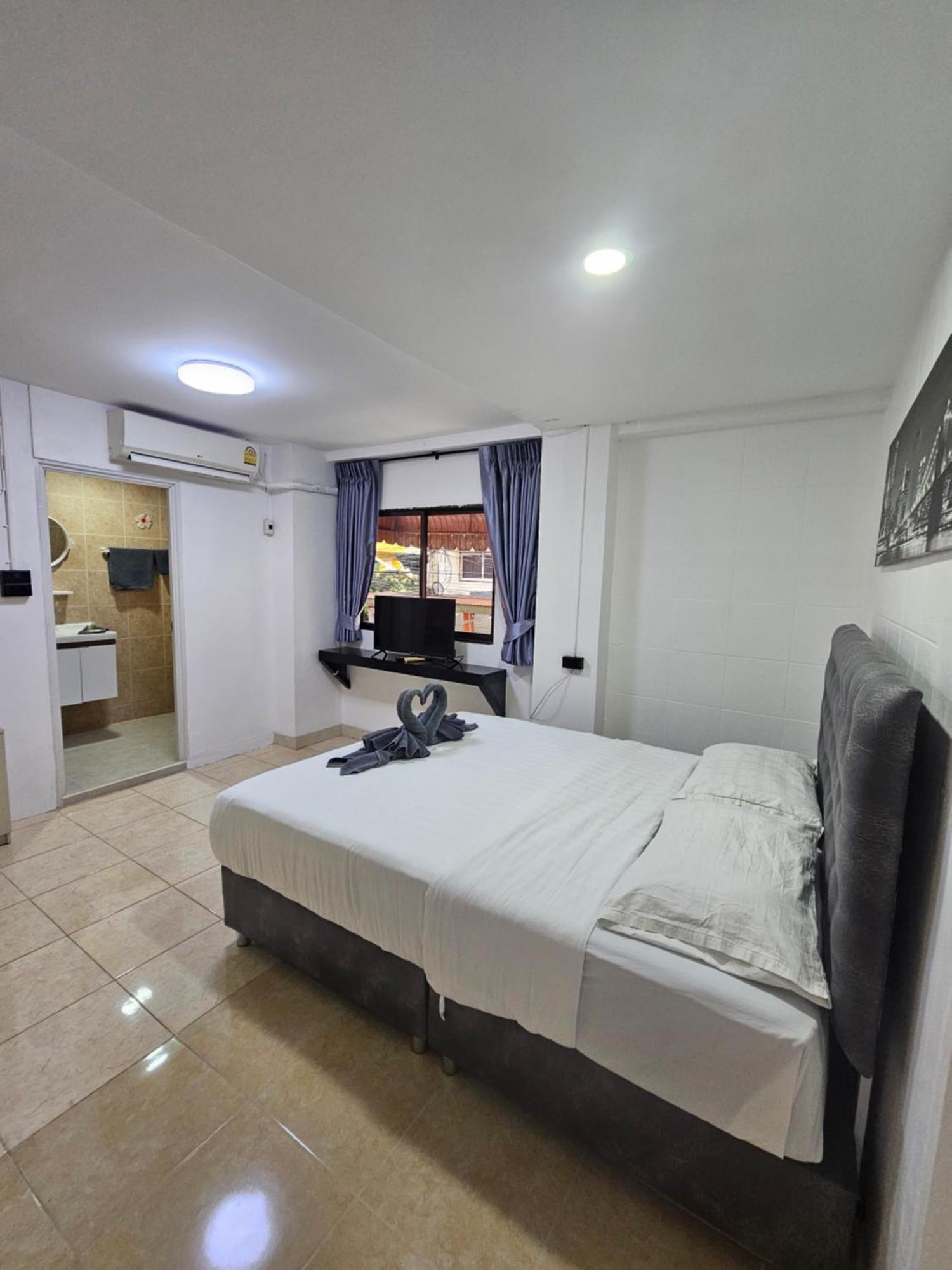 Candy Beach Seaview Jomtien Extérieur photo