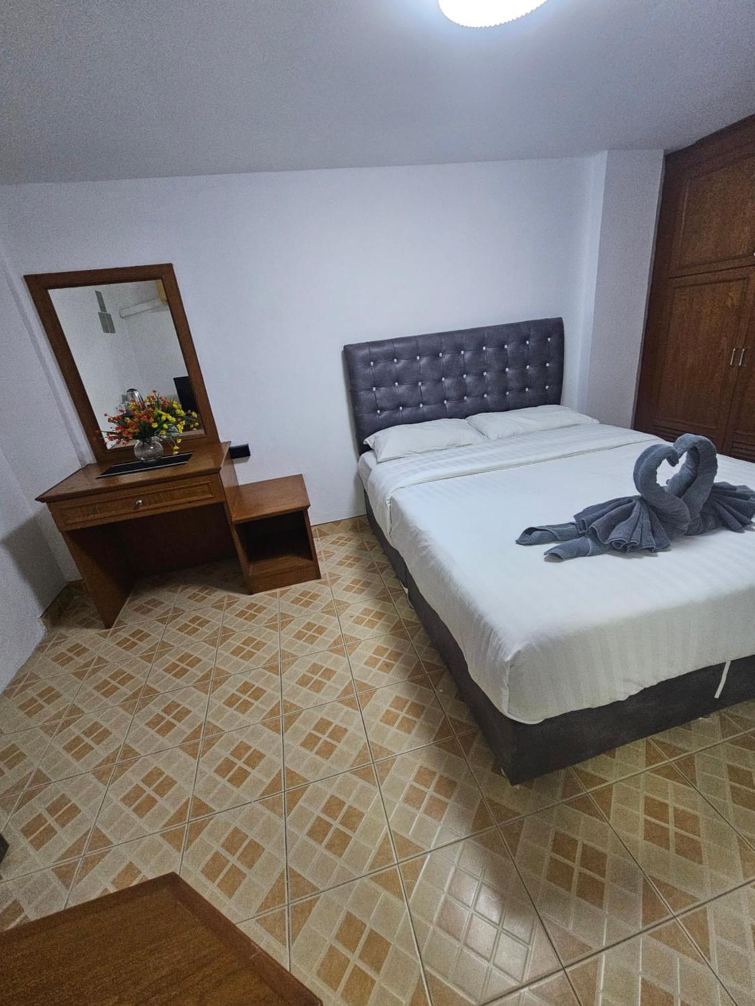Candy Beach Seaview Jomtien Extérieur photo