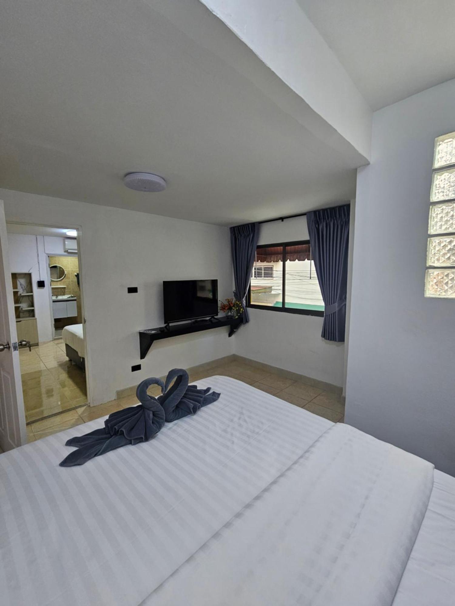Candy Beach Seaview Jomtien Extérieur photo