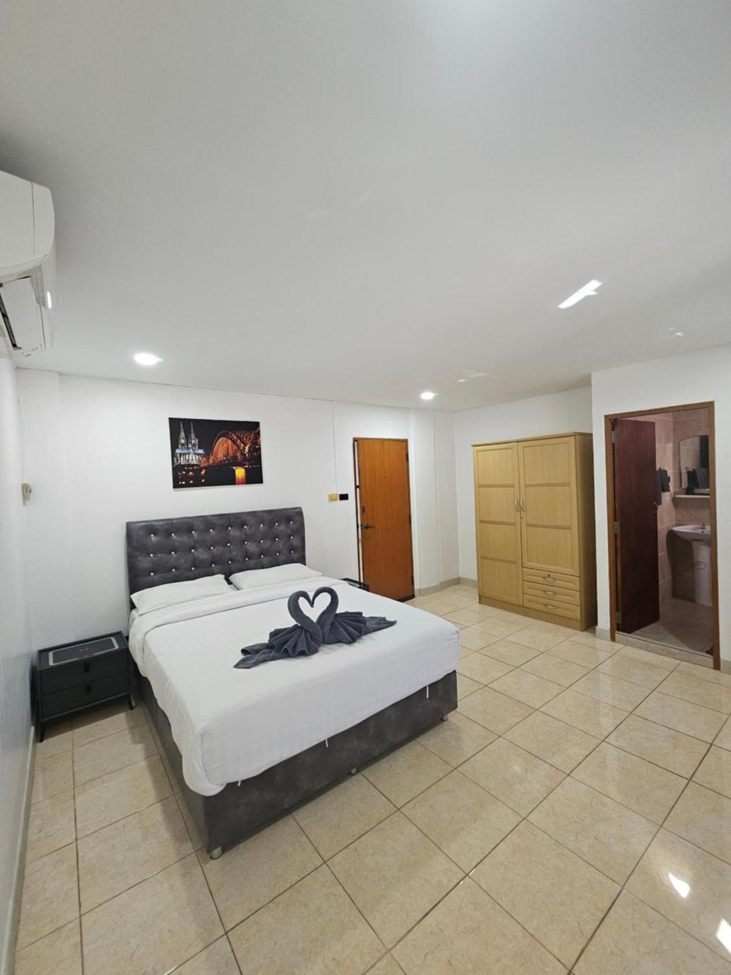 Candy Beach Seaview Jomtien Extérieur photo