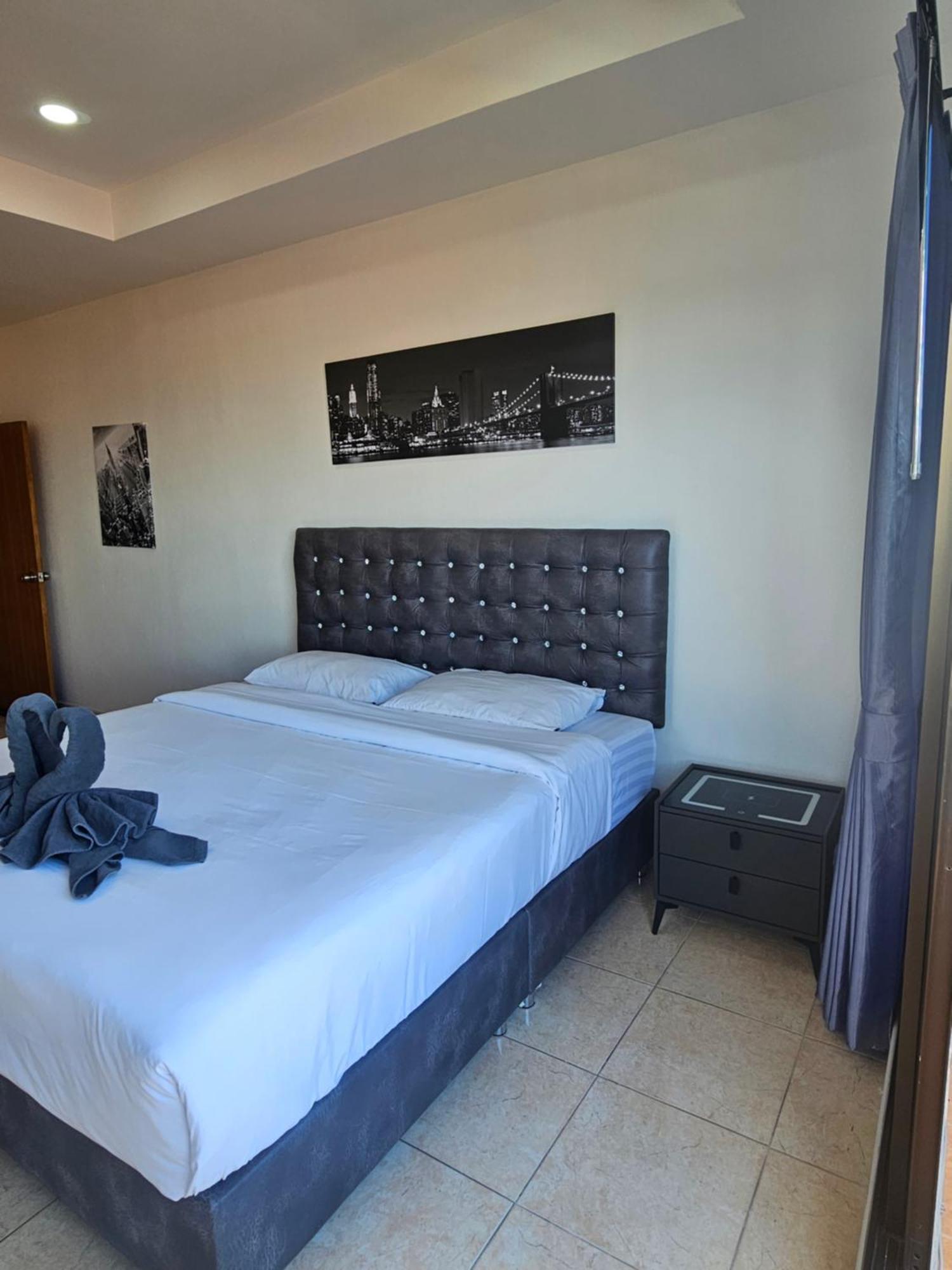 Candy Beach Seaview Jomtien Extérieur photo