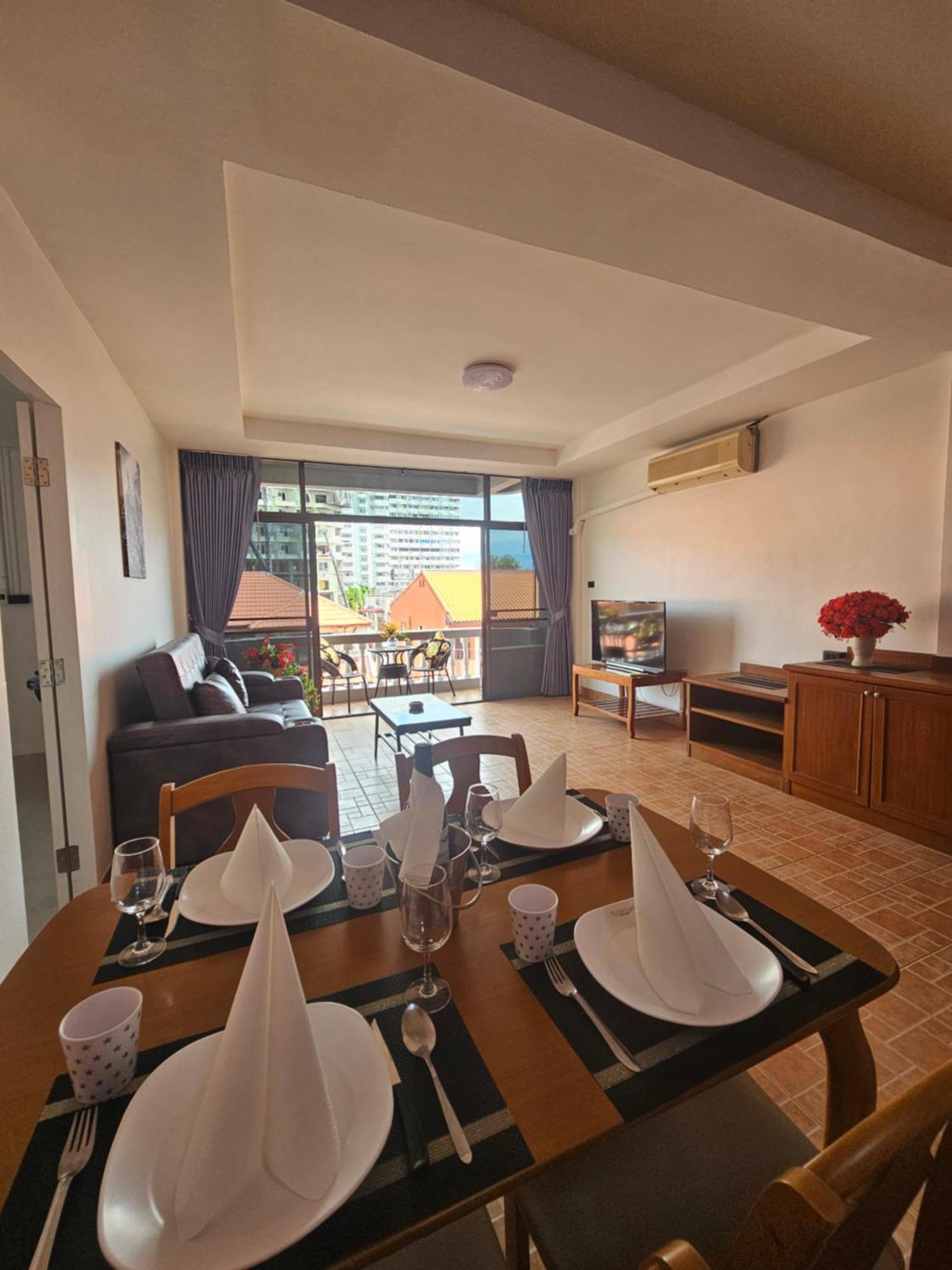 Candy Beach Seaview Jomtien Extérieur photo