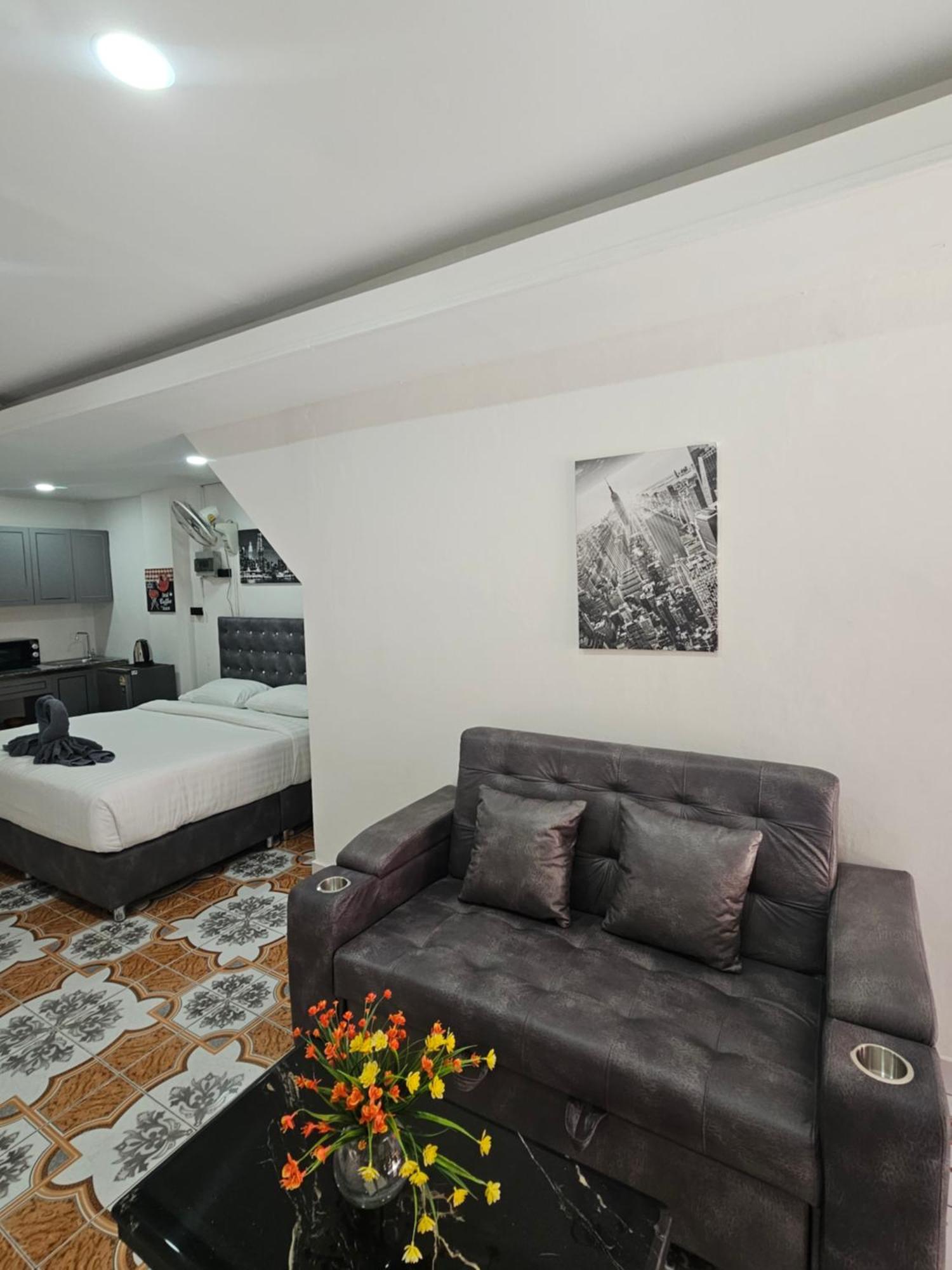 Candy Beach Seaview Jomtien Extérieur photo